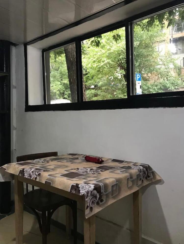 Lada Guest House Tbilisi Esterno foto